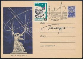 1965 Jurij Alekszejevics Gagarin (1934-1968) szovjet űrhajós autográf aláírása borítékon alkalmi bélyegzéssel. / Autograph signature of Yuriy Alekseyevich Gagarin (1934-1968) Soviet astronaut on cover with special cancellation