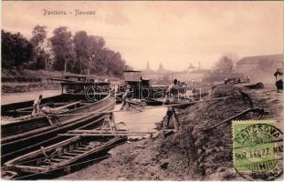 1907 Pancsova, Pancevo; kikötő, kövek kipakolása egy uszályról / port, unloading the rocks from a barge. TCV card