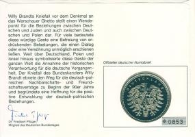 NSZK 1993. "Willy-Brandt-Varsói szerződés" ffém emlékérem érmés, bélyeges borítékon T:PP