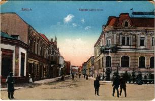 Zsolna, Zilina; Kossuth Lajos utca. Vasúti levelezőlapárusítás 9. 1916. / street (EK)