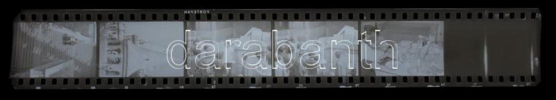 cca 1960 és cca 1989 között készült negatívok tétele, vegyes témák, különféle helyszínek, több szerz...