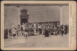 1894 Bécs, Júdás árulása, jelmezes színpadi kép, feliratozott vintage fotó, kasírozva, 10,7x16,5 cm