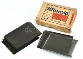 cca 1920-1940 25 db katonákat ábárzoló üveg negatív. Kitüntetséek, dísztőrök, stb / 25 glass negatív...