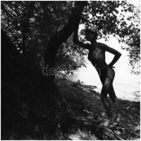 Sejtelem és rejtelem, különböző időpontokban, több fotómodell közreműködésével készült felvételek, M...