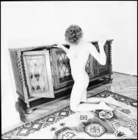 cca 1978 és 1998 között, több fotómodell közreműködésével készült akt felvételek, Menesdorfer Lajos ...