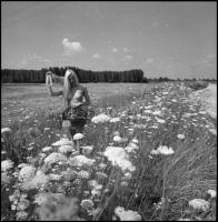 cca 1990 Kalapok és napernyők védelmében, Menesdorfer Lajos (1941-2005) budapesti fotóművész hagyaté...