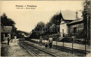 Pozsony, Pressburg, Bratislava; Vörös híd, Vöröshíd vasútállomás a 28-as számú bakterházzal / Rothe Brücke / Zelezná Studienka railway station