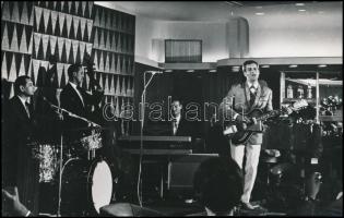 1968 Tanulmány a nőkről című magyar filmben Latinovits Zoltán színész, 5 db produkciós filmfotó Pánc...