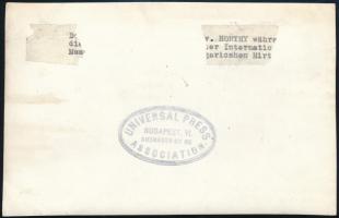 cca 1938 Horthy Miklós kormányzó látogatása a Budapesti Nemzetközi Vásáron, találkozó juhászokkal, h...