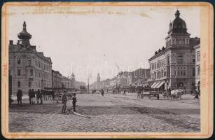 cca 1890 Arad, Andrássy tér piac, sérült, hátul ragasztónyommal. Keményhátú fotó. 17x11 cm