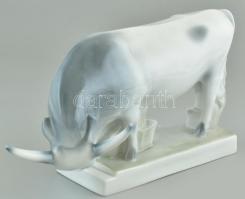 Zsolnay szürkemarha, kézzel festett, jelzett, hibátlan, m:15 cm, h:31 cm (tervező:Sinkó András)