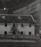cca 1915 Munkács vára és váralja, fotó paszpartuban és régi keretben, 16×22 cm / Mukachevo, photo