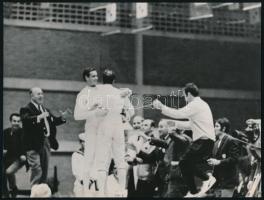 1968 Kulcsár Győző (1940-2018) olimpiai - és világbajnok vívó gratulál a páston, fotó, 18x24 cm