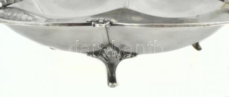 Kínálótál. Ezüstözött alpakka, hattyút formáló fogóval. Jelzett. d: 30 cm, m: 13 cm