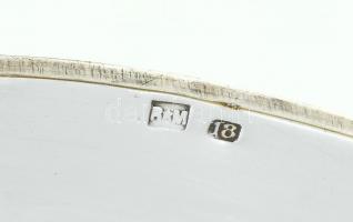 Kínálótál. Ezüstözött alpakka, hattyút formáló fogóval. Jelzett. d: 30 cm, m: 13 cm