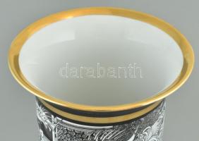 Hollóházi Szász Endre által tervezett mintával díszített porcelán váza, matricás, jelzett, hibátlan,...