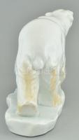 Herendi Maugsch Gyula (1882 - 1946): Jegesmedve, kézzel festett porcelán, jelzett, kopás nyomok, 22×...
