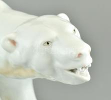 Herendi Maugsch Gyula (1882 - 1946): Jegesmedve, kézzel festett porcelán, jelzett, kopás nyomok, 22×...