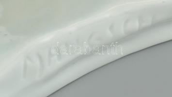 Herendi Maugsch Gyula (1882 - 1946): Jegesmedve, kézzel festett porcelán, jelzett, kopás nyomok, 22×...