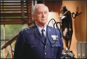 Jonathan Pryce (1947-) színész aláírása az őt ábrázoló fotón / autograph signature