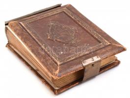 cca 1860-1890 Nemesi család fotóalbuma, feltehetőleg erdélyi vagy erdélyi kötődésű család hagyatékáb...