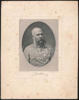 cca 1900 Ferenc József (1830-1916) osztrák császár és magyar király, heliogravűr (fénnyomat), facsimile aláírással, kissé foltos, 25,5x20,5 cm / Portrait of Franz Joseph I, heliogravure, 25,5x20,5 cm
