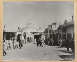 cca 1890-1900 Észak-afrikai arab városképek, életképek, viseletek, enteriőrök, oázisok, piacok külön...