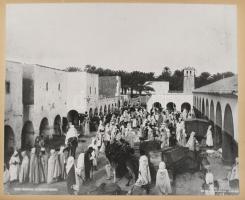 cca 1890-1900 Észak-afrikai arab városképek, életképek, viseletek, enteriőrök, oázisok, piacok külön...