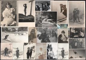 cca 1930-50 Eleőd (Eleöd) Anikó (1908-2007) és Iglói László Pál síbajnok pár fotói, levelei, képeslapjai, igazolványai, össz. 43 db. Érdekes, átnézésre érdemes anyag!