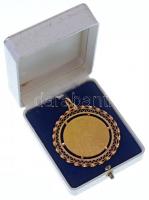 Ausztria 1915. 100K Au "Ferenc József" Bécs utánveret, jelzett Au keretben (érme: 33,87g/0...