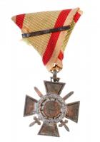 1943. "Tűzkereszt I. fokozata" oxidált hadifém kitüntetés mellszalaggal, sebesülési pántta...