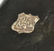 1882 Teknőspáncél szivartartó. Restaurált, kopott. 13x6x3cm