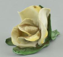 Aquincum porcelán rózsa, kézzel festett, jelzett, sérülésekkel, 8x4,5cm