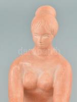 Marosán jelzéssel: Térdét borogató lány. Terakotta, hibátlan. m: 32 cm