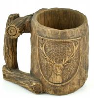 Korsó, faragott fa, APA felirattal. m: 14 cm