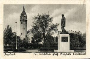 Szolnok templom szobor