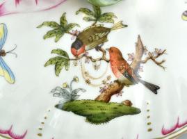 Herendi Rotschild mintás bonbonier. Kézzel festett porcelán apró csorbákkal, kopásokkal. Jelzett, d:...