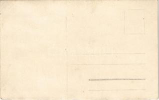 Első világháborús osztrák-magyar katonák fedezékben 8 cm-es tábori löveggel / K.u.K. 8cm Feldkanone ...