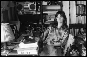 cca 1972 Hankiss Ágnes (1950) politikus fiatalkori felvételei, 9 db vintage NEGATÍV Kotnyek Antal (1...