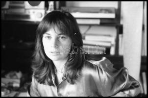 cca 1972 Hankiss Ágnes (1950) politikus fiatalkori felvételei, 9 db vintage NEGATÍV Kotnyek Antal (1...