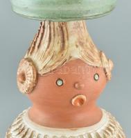 Kiss Roóz Ilona (1920-2010): Figurális gyertyatartó, mázas kerámia, kézzel festett, jelzett, hibátla...