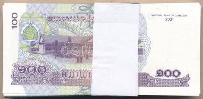 Kambodzsa 2001. 100R (100x) kötegelővel, sorszámkövetők T:I,I- 
Cambodia 2001. 100 Riels (100x) wit...