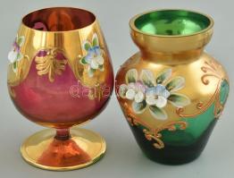 Bohemia kis üvegváza és talpas pohár, aranyozott, plasztikus virágos díszítéssel. Anyagában színezett, kézzel festett, jelzés nélkül, kis kopásnyomokkal, m: 8 cm
