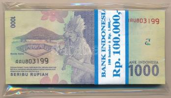 Indonézia 2016. 1000R (100x) eredeti banki kötegelővel, sorszámkövetők T:I,I-  Indonesia 2016. 1000 Rupiah (100x) with wrapper, sequential serials C:UNC,AU Krause P#141