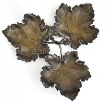 WMF szőlőlevelet formázó, régi fém asztali kínáló, jelzett, kisebb kopásnyomokkal, 34,5x34,5x19 cm