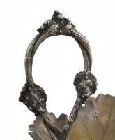 WMF szőlőlevelet formázó, régi fém asztali kínáló, jelzett, kisebb kopásnyomokkal, 34,5x34,5x19 cm