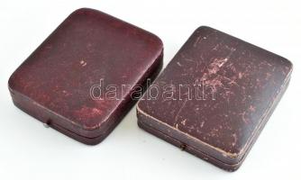 2 db régi óradoboz, kopásnyomokkal, 10x8x2,5 cm