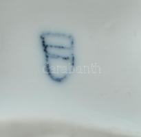 Cseh Altwien bagoly figura, kézzel festett porcelán, jelzett, apró lepattanások. m: 8 cm