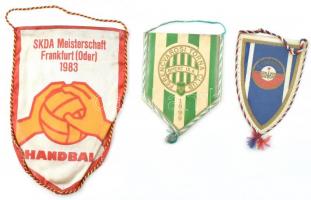3 db régi sport zászló Fradi, Lokomotív Kassa, CKAA