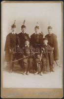 cca 1900 Fiúk díszruhában, keményhátú fotó Czernil esztergomi műterméből, 16,5×10,5 cm